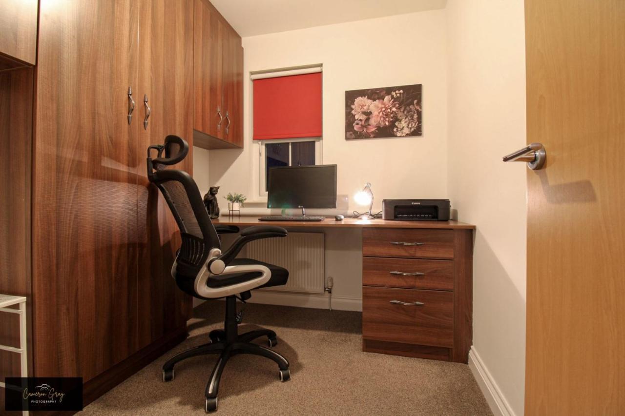 Nice 2 Bed House, Office, Wi-Fi, Free Parking Belfast Ngoại thất bức ảnh