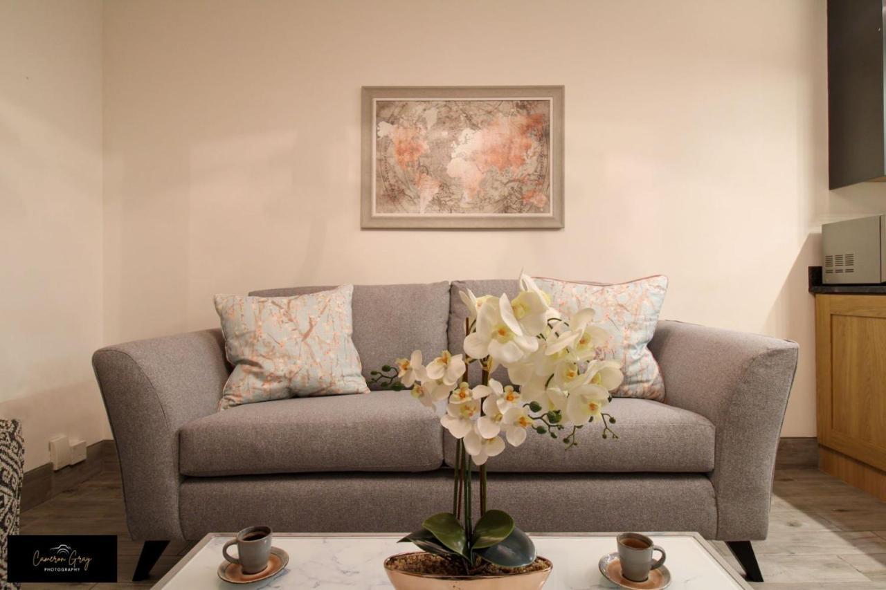 Nice 2 Bed House, Office, Wi-Fi, Free Parking Belfast Ngoại thất bức ảnh